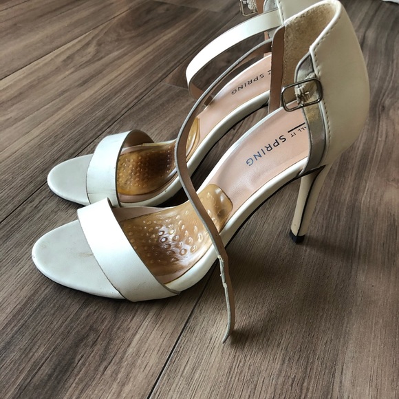 Elegant white heels - Picture 2 of 9